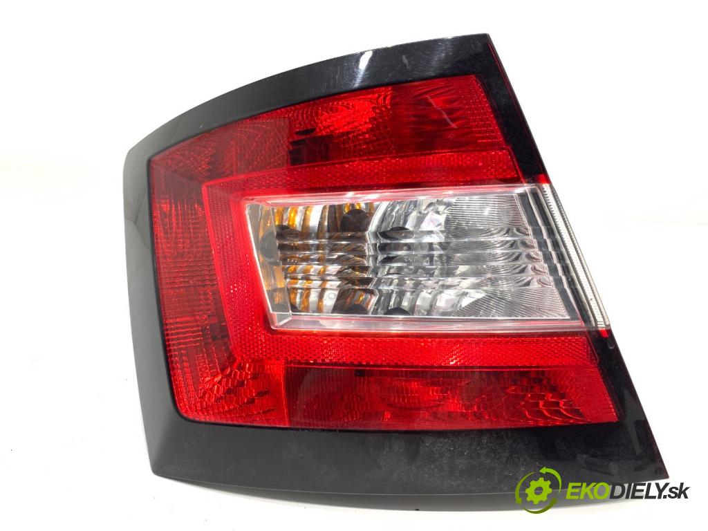 SKODA FABIA III liftback 2017 55 kW 1.0 999 světlo levý zadní část 6V6945095