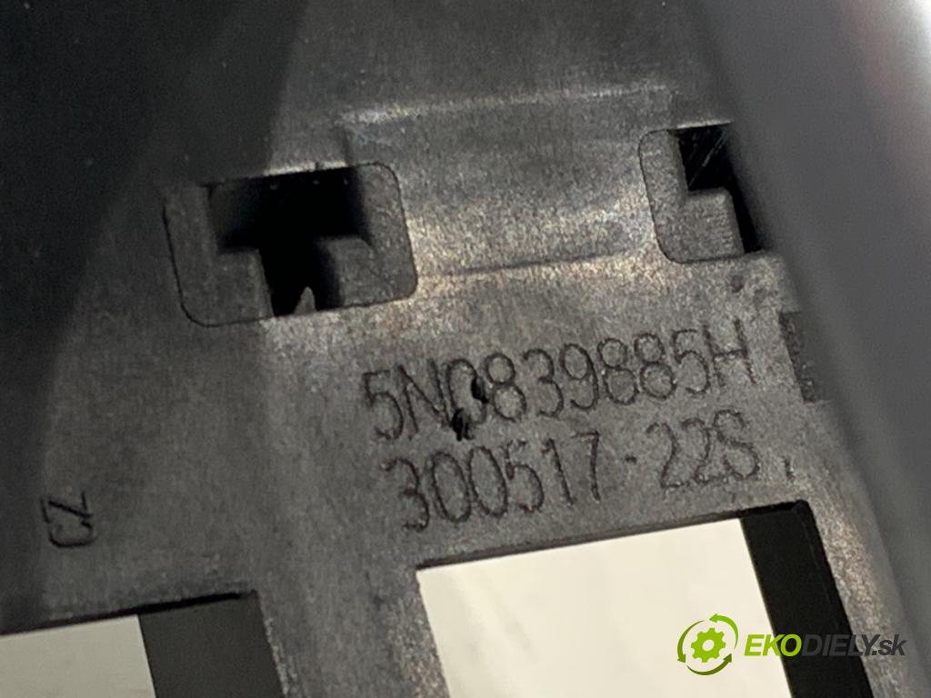 SKODA FABIA III liftback 2017 55 kW 1.0 999 klika vnejší pravý přední část 5N0839885H