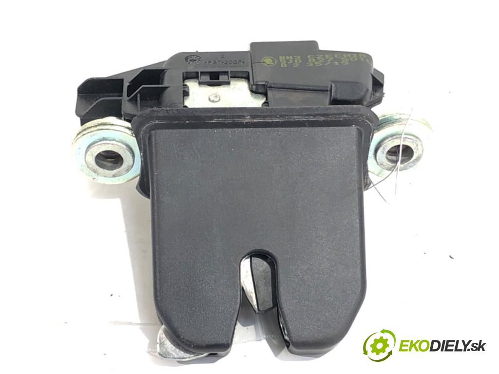 SKODA FABIA II liftback 2008 63 kW 1.4 1390 zámok dveří zadní část 5J0827501D