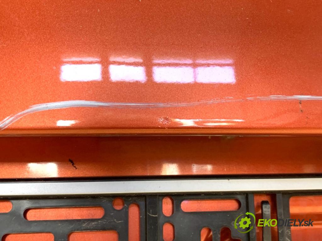 SKODA FABIA II liftback 2008 63 kW 1.4 1390 kapota zadní část 9771