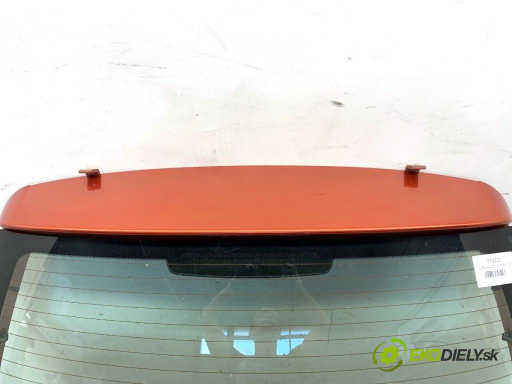 SKODA FABIA II liftback 2008 63 kW 1.4 1390 kapota zadní část 9771