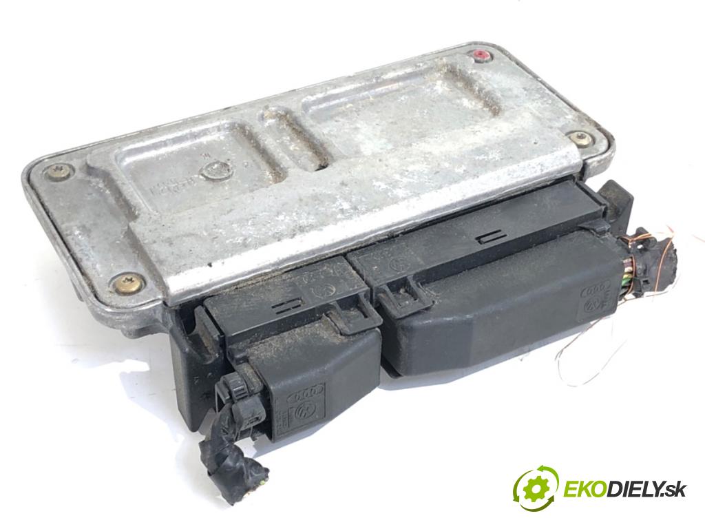 SKODA FABIA II liftback 2008 63 kW 1.4 1390 riadiaca jednotka Motor 03C906024B (Riadiaca jednotka)