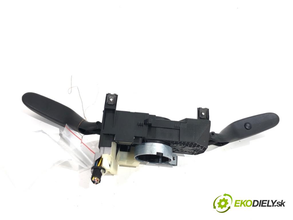 SKODA FABIA II liftback 2008 63 kW 1.4 1390 Prepínač kombinovaný 7H0953503BQ (Prepínacie páčky pod volantom)