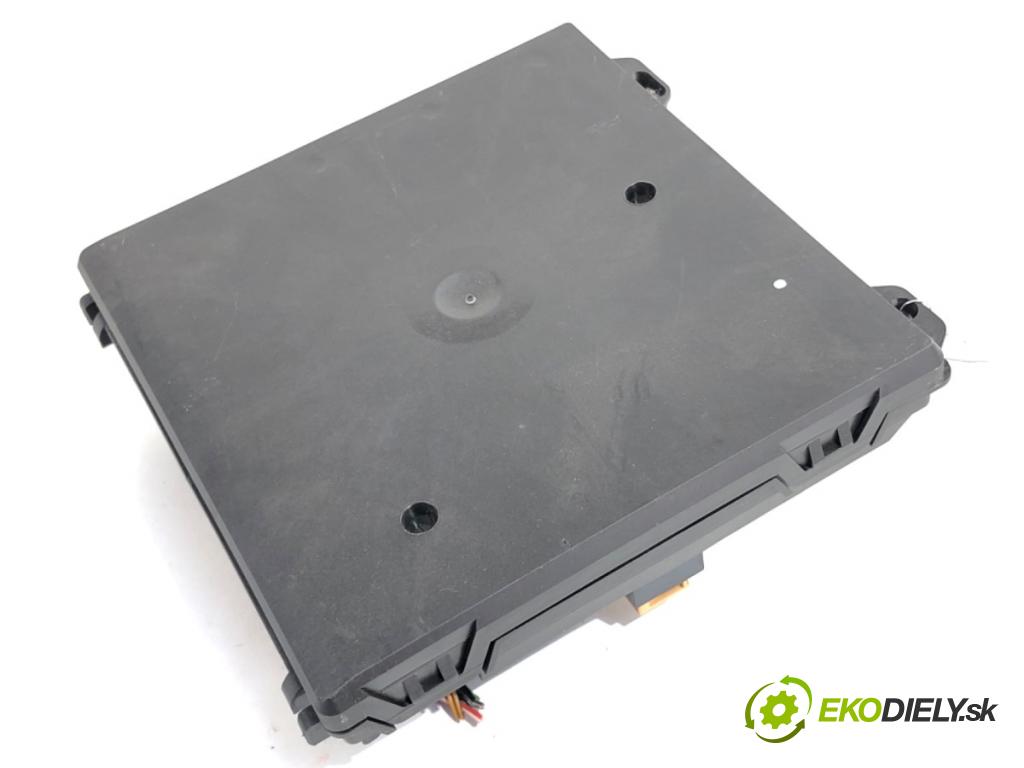 SKODA FABIA II liftback 2008 63 kW 1.4 1390 Modul komfortu 6Q1937049F (Modul komfortu)