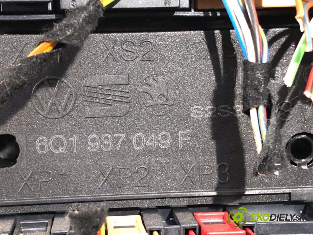 SKODA FABIA II liftback 2008 63 kW 1.4 1390 Modul komfortu 6Q1937049F (Modul komfortu)