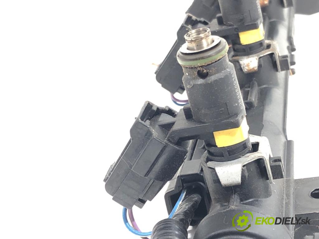 SKODA FABIA II liftback 2008 63 kW 1.4 1390 Lišta vstrekovacia 036133319BT (Vstrekovacia lišta)