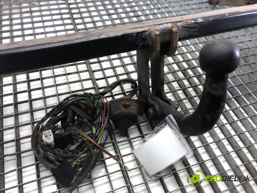 SKODA FABIA II liftback 2008 63 kW 1.4 1390 Hák tažné zařízení 317085 (Tažné zařízení)