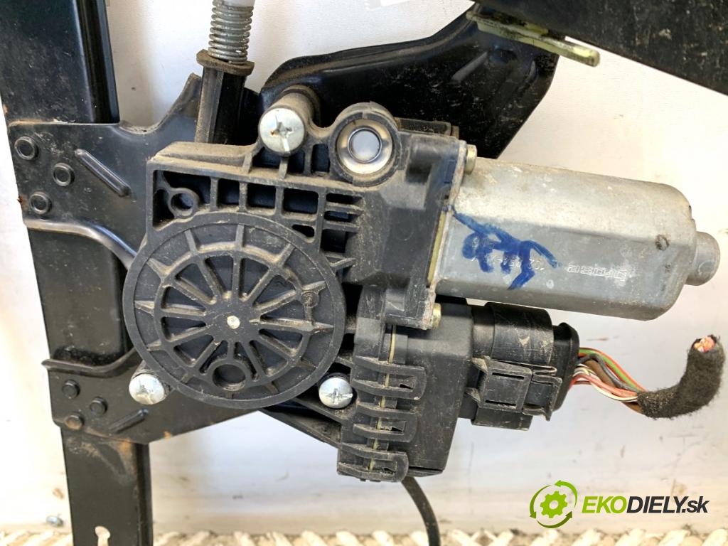 AUDI A6 C5 Kombi 2002 96 kW 1.9 TDI 1896 mechanismus okna pravý přední část 4B0837754A