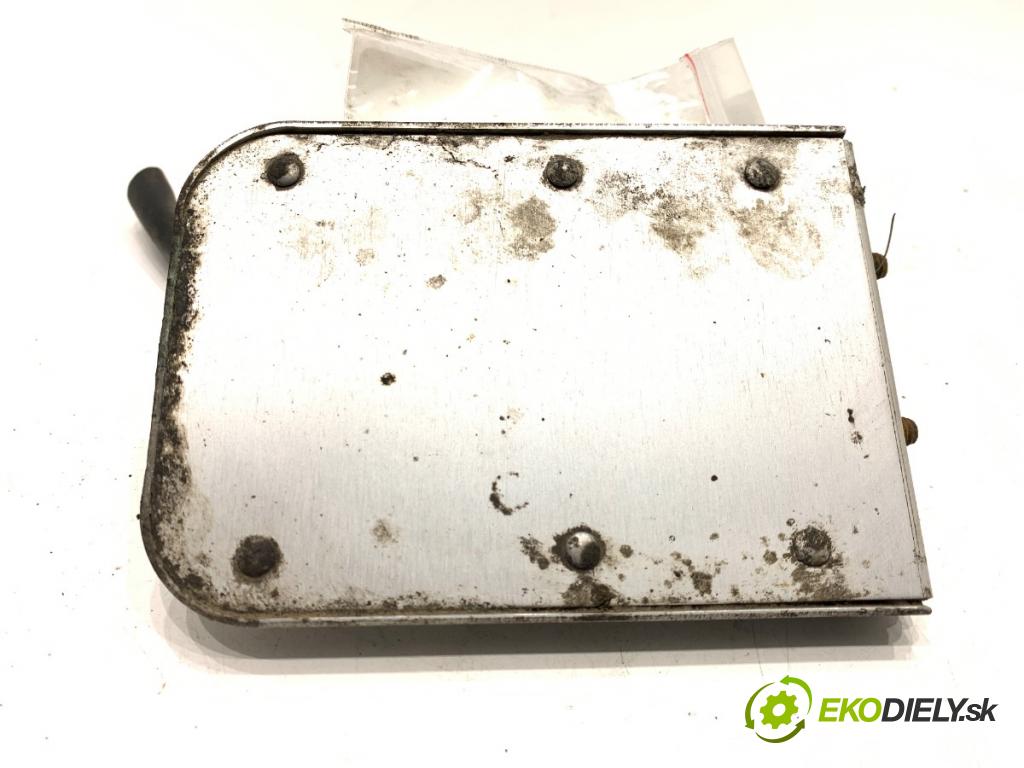 AUDI A6 C5 Kombi 2002 96 kW 1.9 TDI 1896 modul ventilátoru 8D0959493A