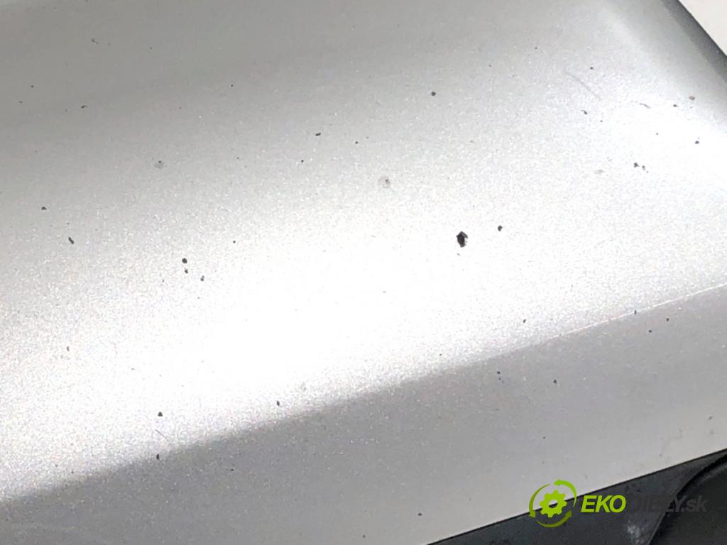 AUDI A6 C5 Kombi 2002 96 kW 1.9 TDI 1896 zpětné zrcátko pravý