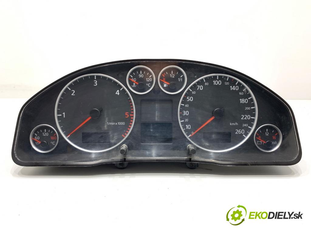 AUDI A6 C5 Kombi 2002 96 kW 1.9 TDI 1896 Prístrojovka 4B0920900Q (Prístrojová doska)