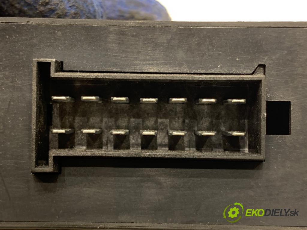 AUDI A6 C5 Kombi 2002 96 kW 1.9 TDI 1896 Modul ťažného oka 321095 (Riadiaca jednotka ostatné)