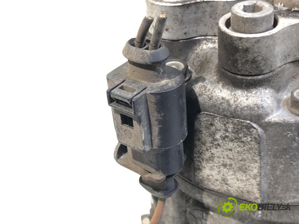 SKODA OCTAVIA I liftback 2010 75 kW 1.6 1595 Kompresor klimatizácie 1J0820803L (Kompresor klimatizácie)