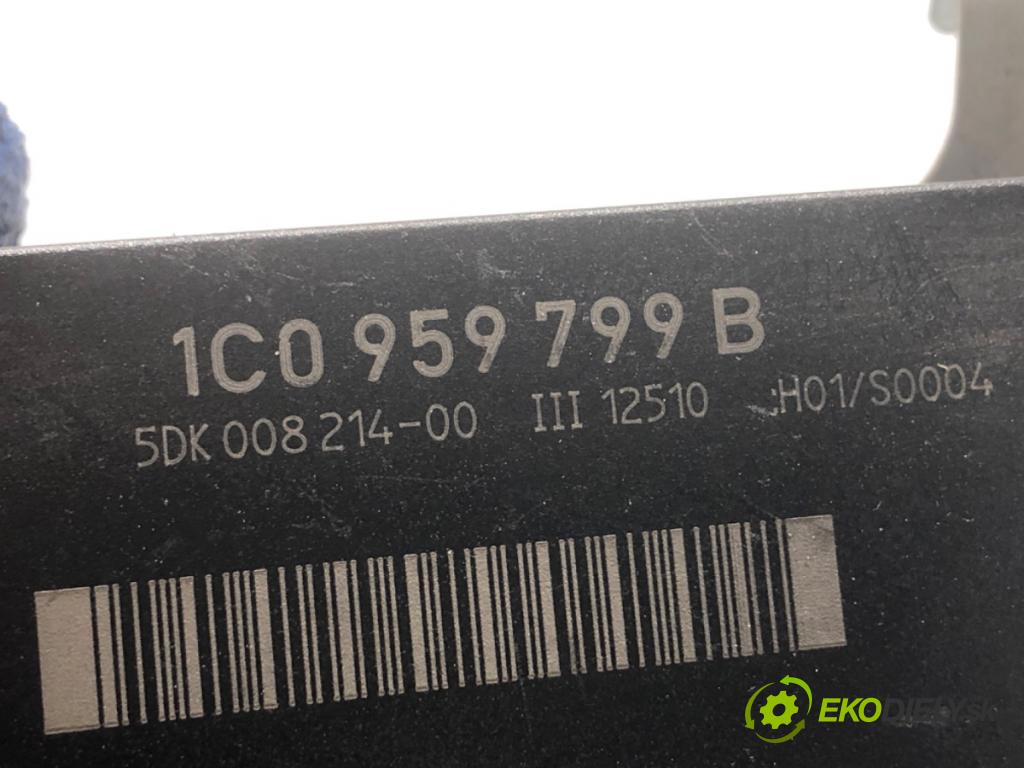 SKODA OCTAVIA I liftback 2010 75 kW 1.6 1595 Modul komfortu 1C0959799B (Modul komfortu)