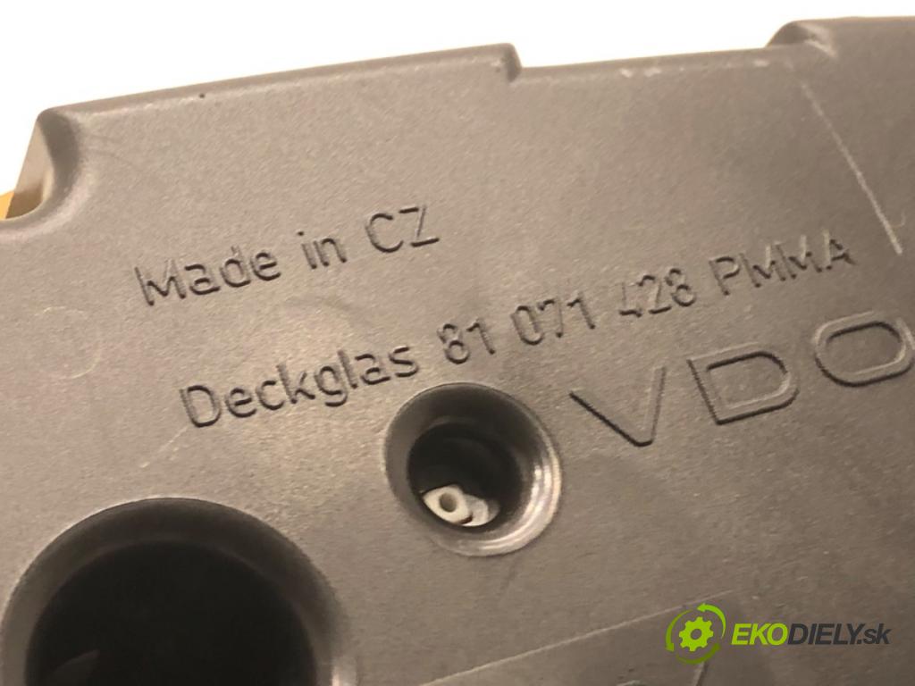 SKODA OCTAVIA I liftback 2010 75 kW 1.6 1595 Prístrojovka 1U0920811B (Prístrojová doska)