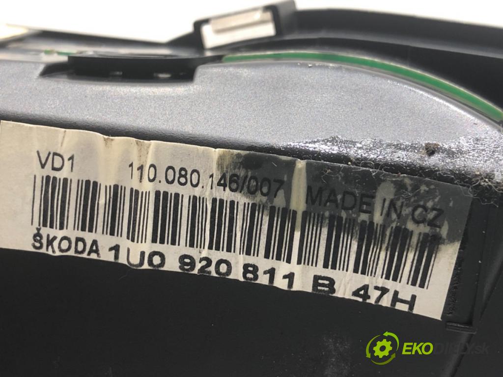 SKODA OCTAVIA I liftback 2010 75 kW 1.6 1595 Prístrojovka 1U0920811B (Prístrojová doska)