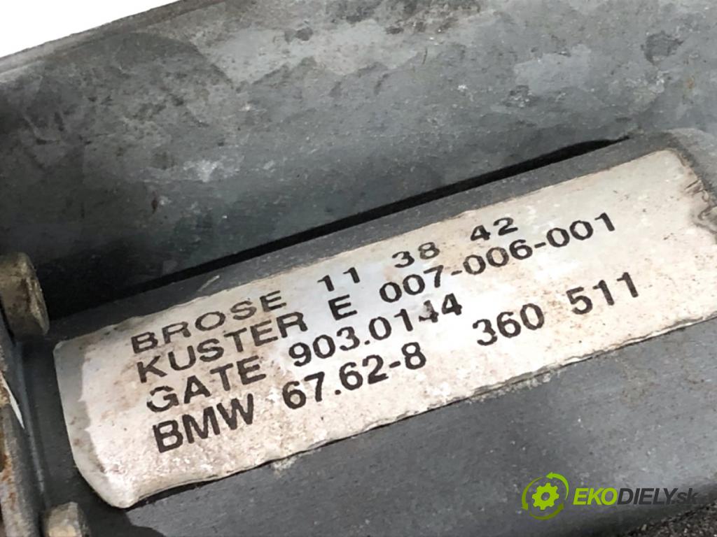 BMW E39 sedan 1999 110 kW 520 i 1990 mechanismus okna levý přední část 8252429