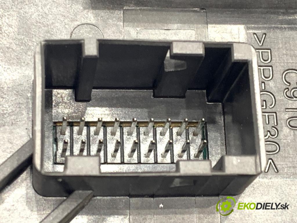 ALFA ROMEO 159 sedan 2008 88 kW 1.9 JTDM 8V (939AXE1B) 1910 Spínač svetiel hmlových 156061759 (Prepínacie páčky pod volantom)