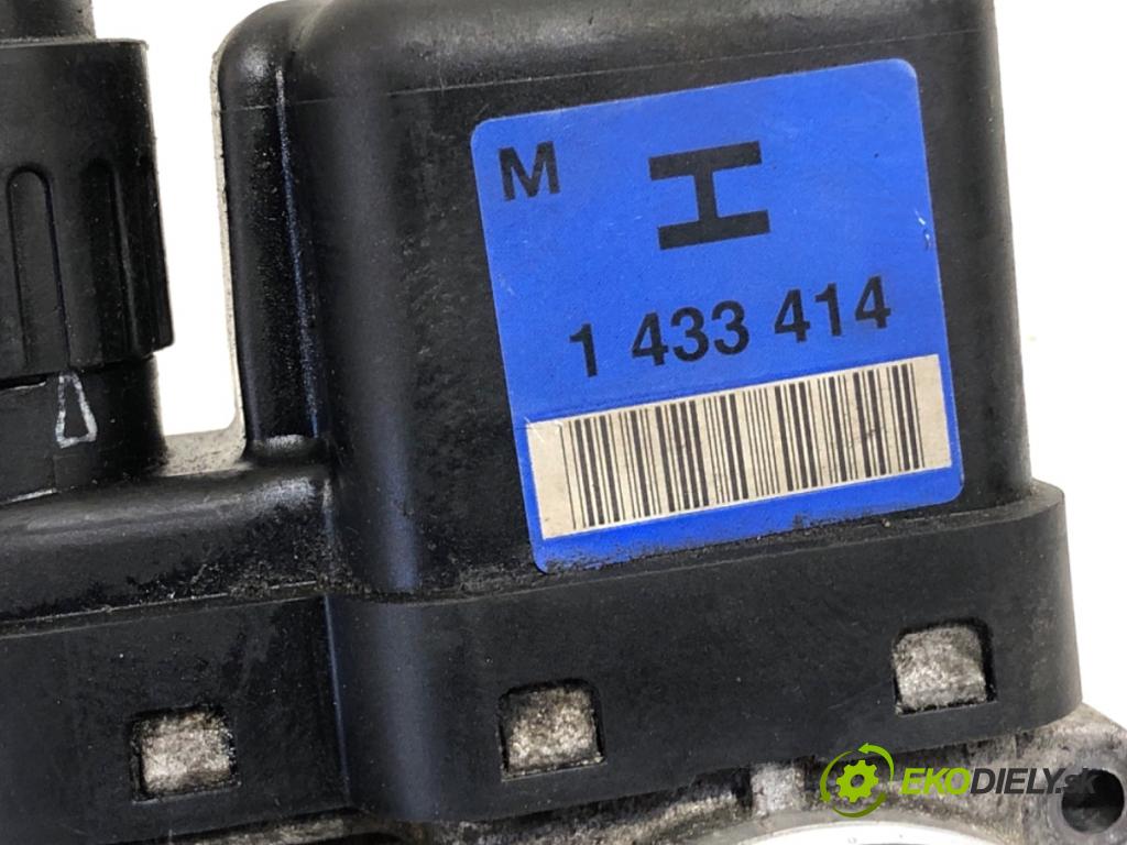 BMW E39 sedan 1999 110 kW 520 i 1990 Škrtiaca klapka 1433414 (Škrtiaca klapka)