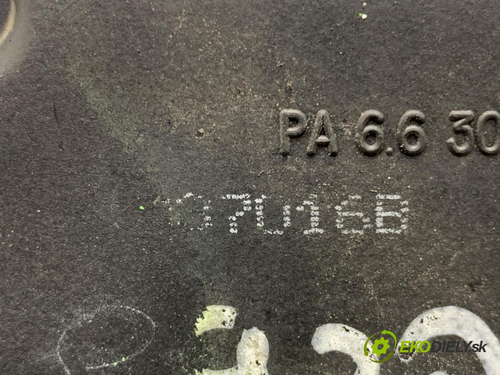 AUDI A6 C5 sedan 2000 132 kW 2.5 TDI quattro 2496 zámok dveře pravý přední část