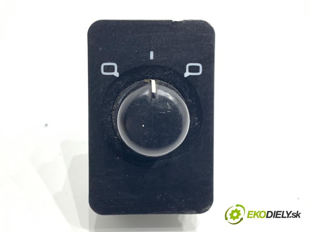 AUDI A6 C5 sedan 2000 132 kW 2.5 TDI quattro 2496 Prepínač nastavenia spätných zrkadiel 4B0959551 (Prepínacie páčky pod volantom)