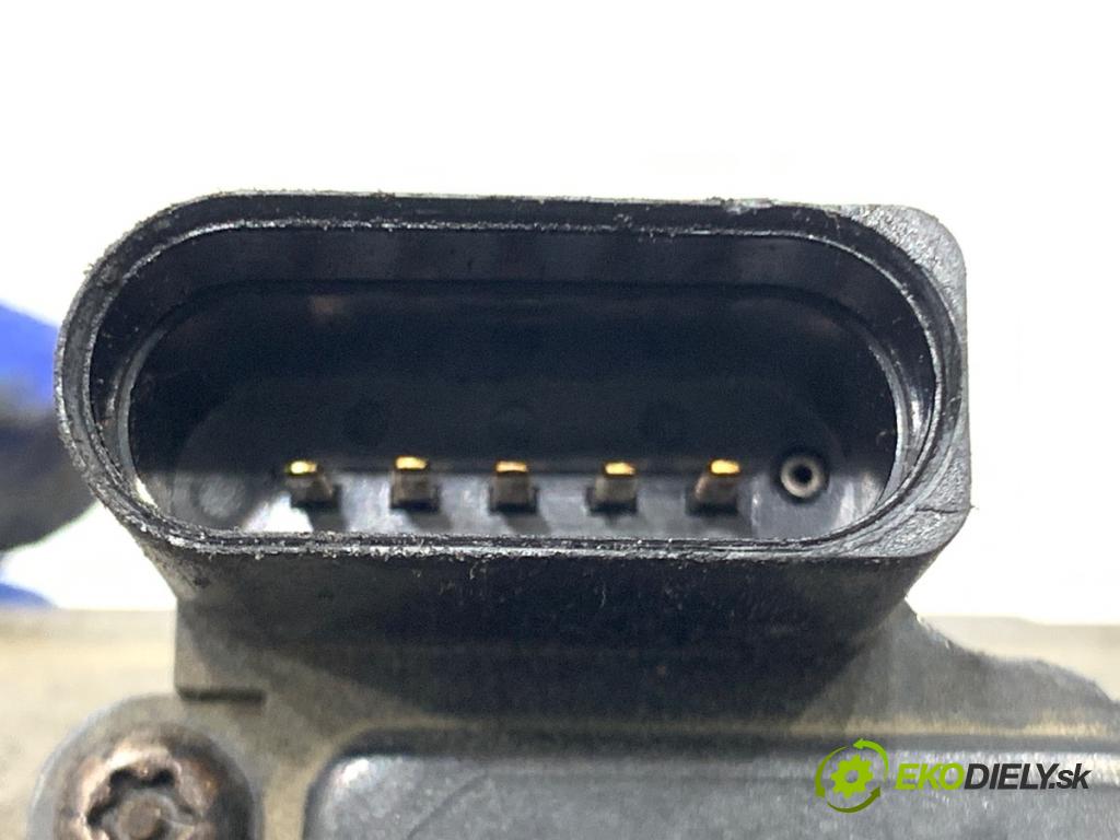 AUDI A6 C5 sedan 2000 132 kW 2.5 TDI quattro 2496 Váha vzduchu 059906461D (Váha vzduchu)