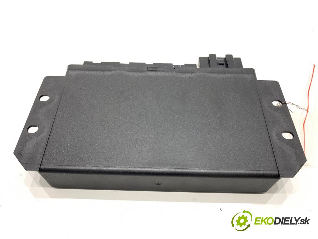 AUDI A6 C5 sedan 2000 132 kW 2.5 TDI quattro 2496 Modul komfortu 4B0962258D (Modul komfortu)