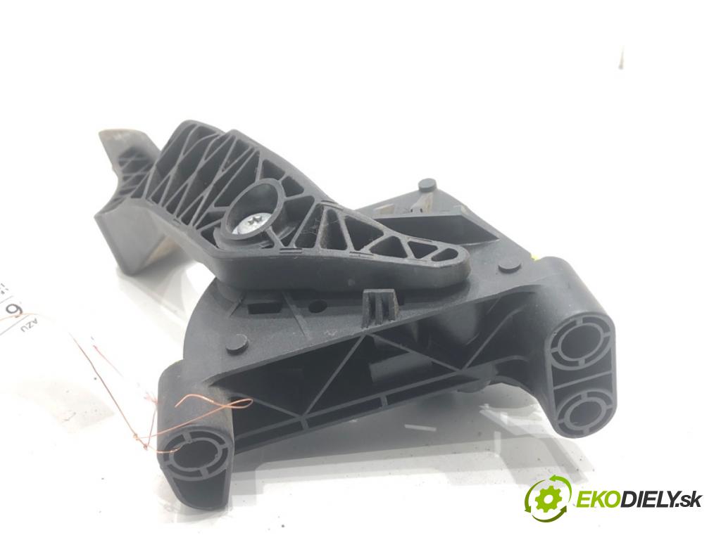 OPEL ZAFIRA B nadwozie wielkoprzestrzenne (MPV) 2006 103 kW 1.8 (M75) 1796 Potenciometer plynu 9202341 (Potenciometer plynového pedálu)