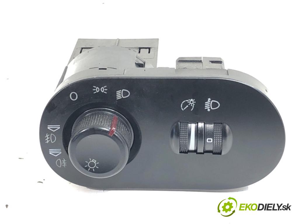 SEAT IBIZA III liftback 2005 55 kW 1.4 16V 1390 spínač světel 6L1941531AF