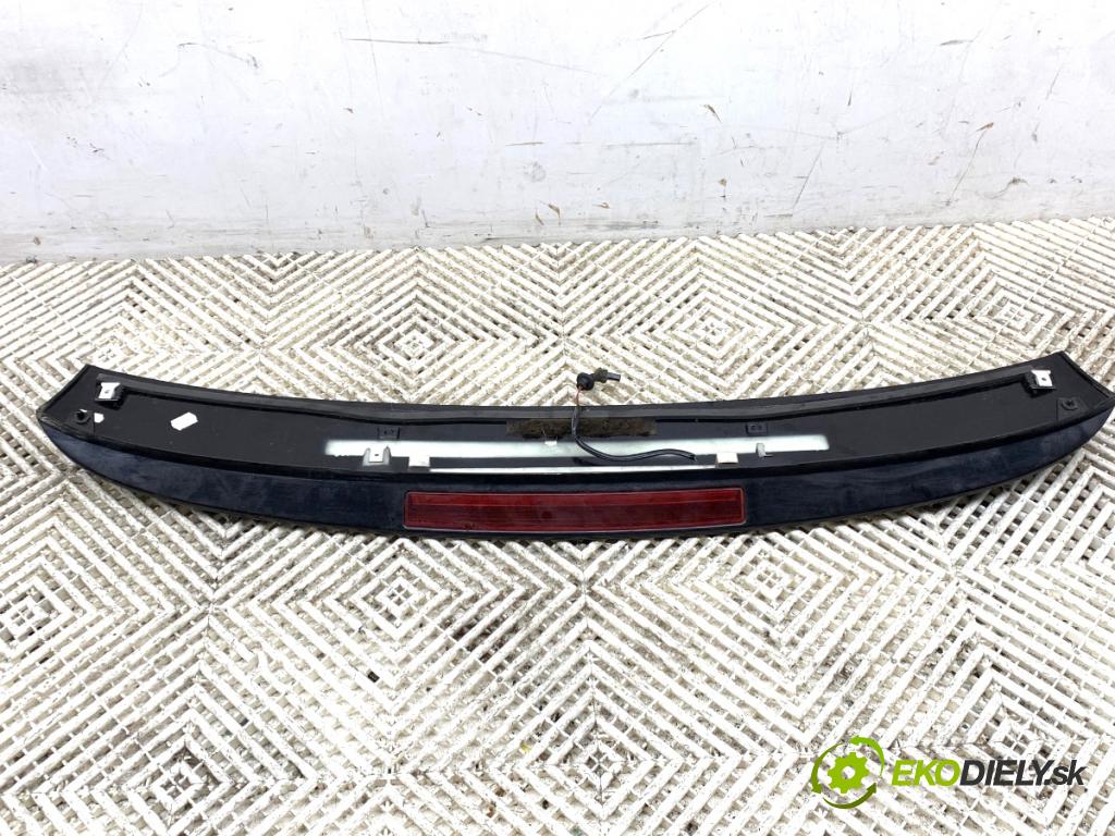 SEAT IBIZA III liftback 2005 55 kW 1.4 16V 1390 Spoiler světlo brzdových světel 6L6827933D