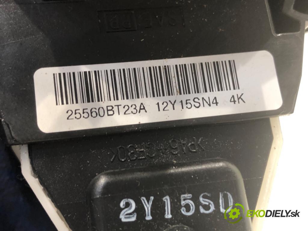 NISSAN QASHQAI J10 SUV 2013 86 kW 1.6 1598 přepínač kombinovaný 47945JD00A (Páčky pod volantem)