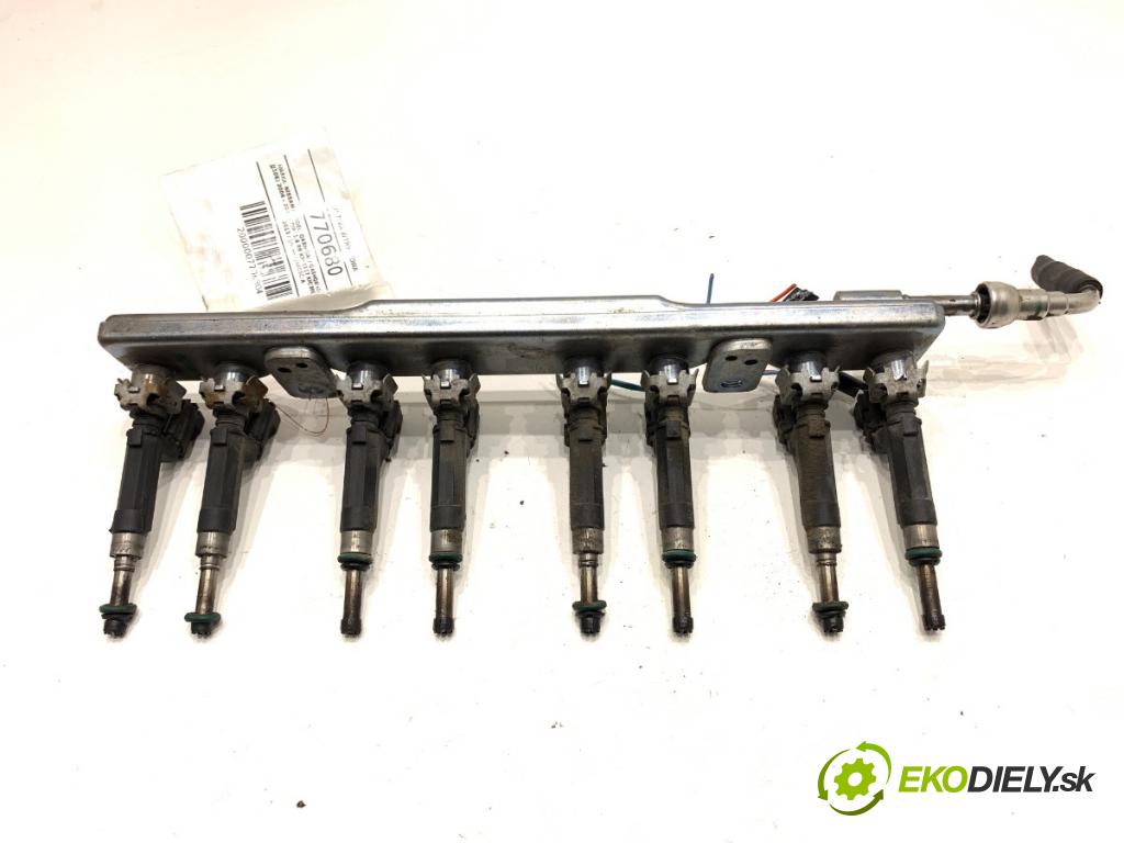 NISSAN QASHQAI J10 SUV 2013 86 kW 1.6 1598 Lišta vstrekovacia  (Vstrekovacia lišta)