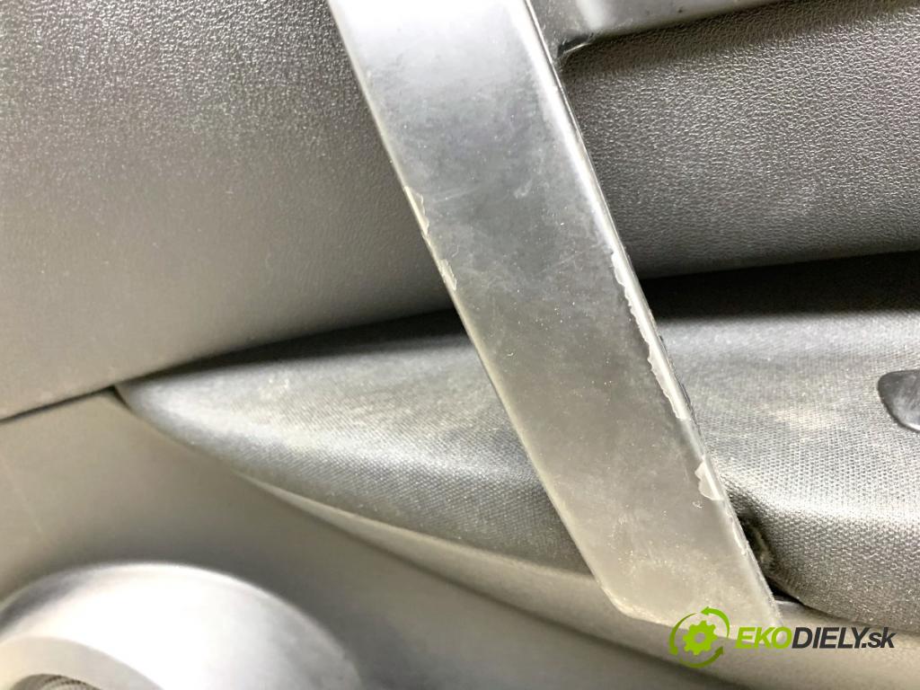 NISSAN QASHQAI J10 SUV 2013 86 kW 1.6 1598 ča dveře pravý přední část