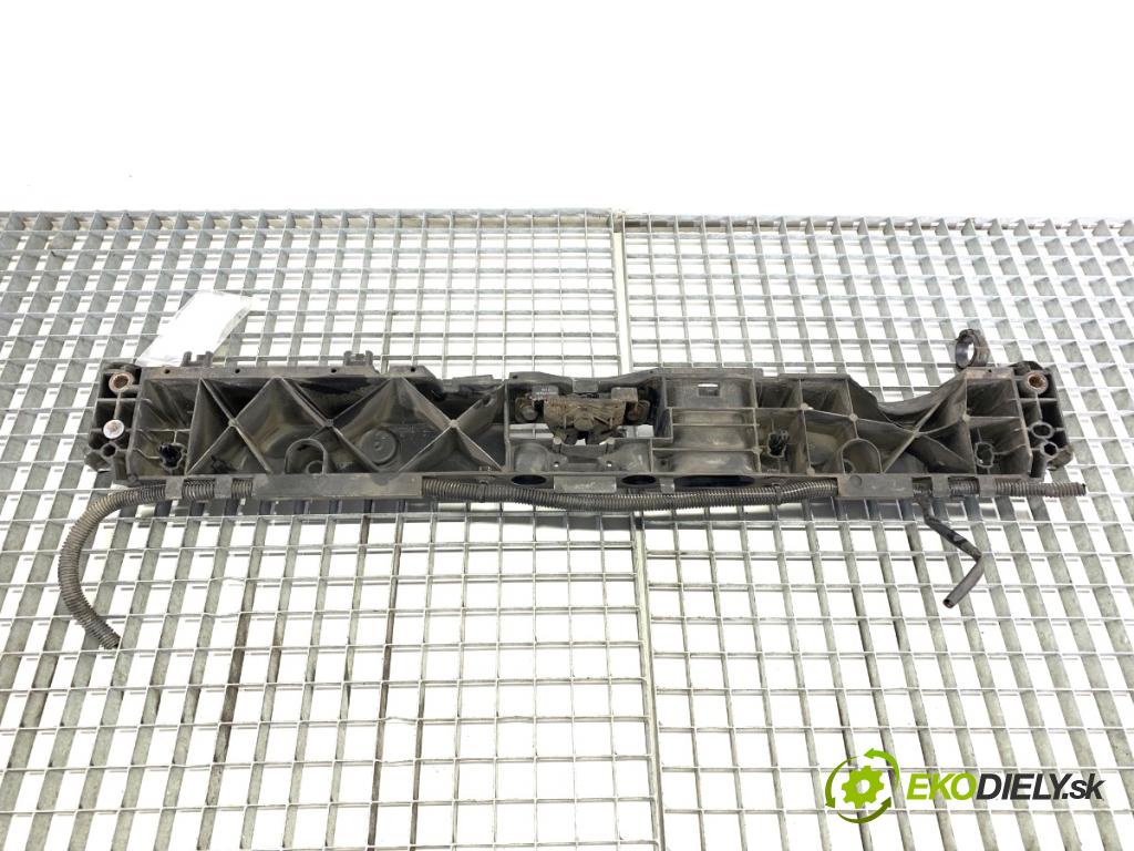 RENAULT CLIO IV liftback 2017 54 kW 1.2 16V 1149 výztuha horní 625003860R (Výztuha)