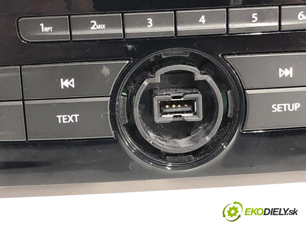 RENAULT CLIO IV liftback 2017 54 kW 1.2 16V 1149 RADIO 281153307R (Audio zariadenie)