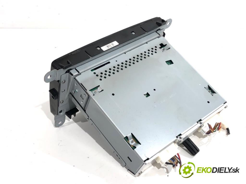 RENAULT CLIO IV liftback 2017 54 kW 1.2 16V 1149 RADIO 281153307R (Audio zariadenie)