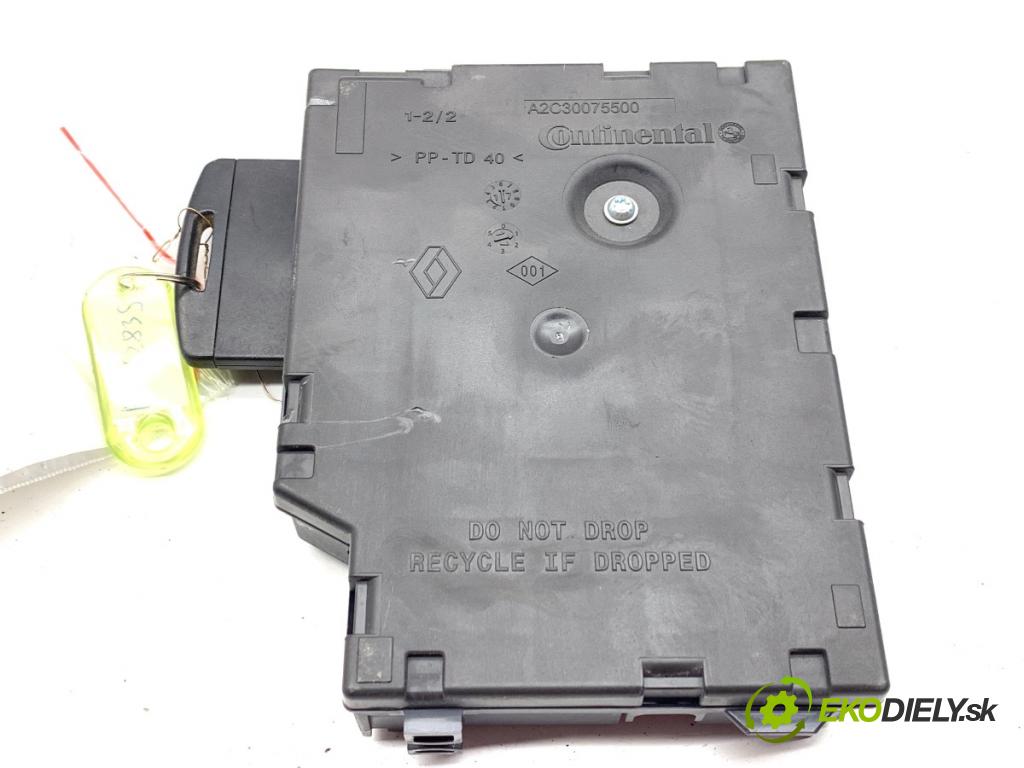 RENAULT CLIO IV liftback 2017 54 kW 1.2 16V 1149 spinačka čítač KART 285901547R (Spínacia skrinka)