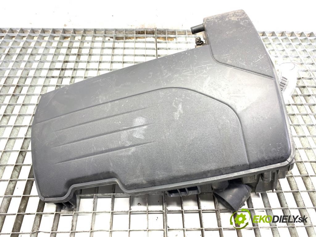 RENAULT CLIO IV liftback 2017 54 kW 1.2 16V 1149 Obal filtra vzduchu 8200517765 (Obal vzduchového filtra)