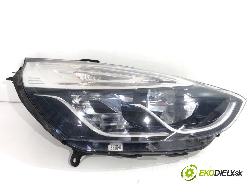 RENAULT CLIO IV liftback 2017 54 kW 1.2 16V 1149 světlomet pravý přední část 260100653R