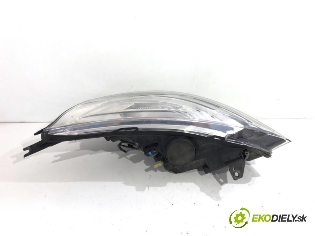 RENAULT CLIO IV liftback 2017 54 kW 1.2 16V 1149 světlomet levý přední část 260608367R