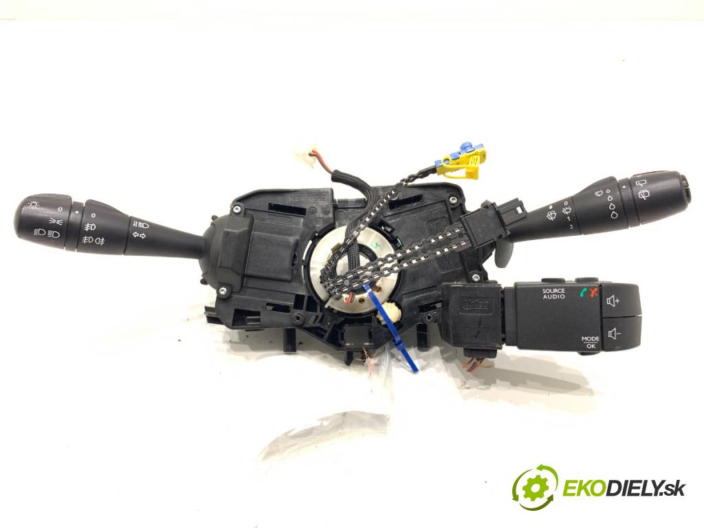 RENAULT CLIO IV liftback 2017 54 kW 1.2 16V 1149 Prepínač kombinovaný 255671163R (Prepínacie páčky pod volantom)