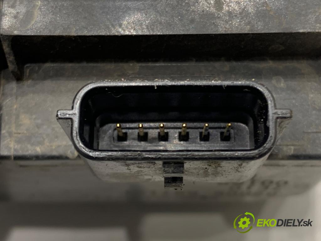 RENAULT CLIO IV liftback 2017 54 kW 1.2 16V 1149 Škrtiaca klapka 8200568712F (Škrtiaca klapka)