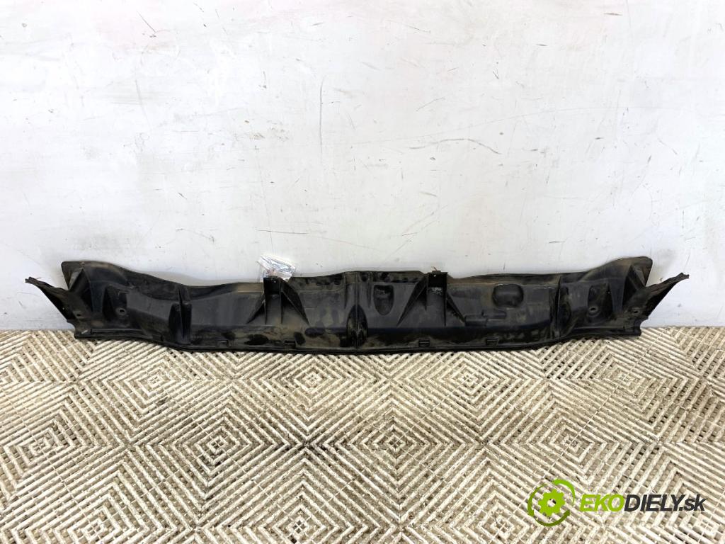 RENAULT CLIO IV liftback 2017 54 kW 1.2 16V 1149 Torpédo, plast pod čelné okno 668107547R (Torpédo (plast pod čelným sklom))