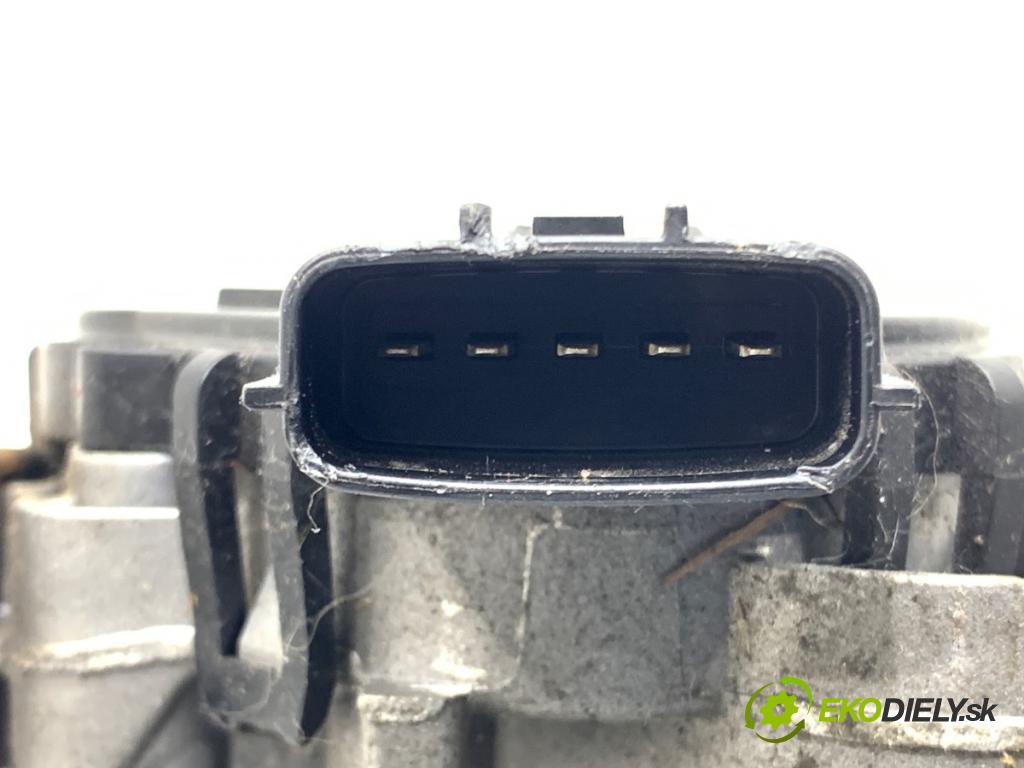 RENAULT CLIO IV liftback 2017 54 kW 1.2 16V 1149 Mechanizmus stieračov predný 288008961R (Motorček stieračov predný)