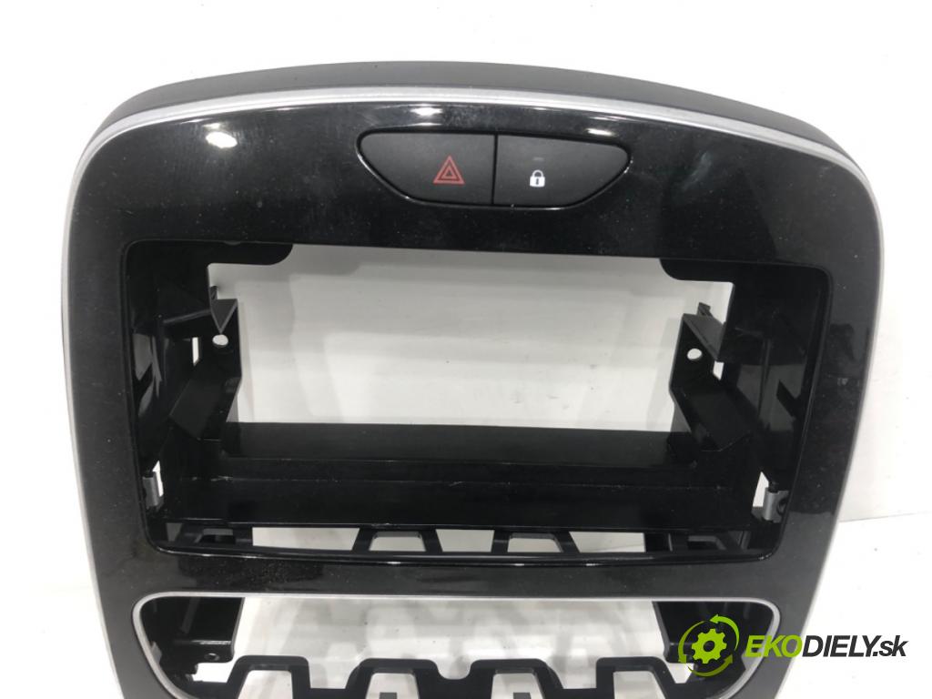 RENAULT CLIO IV liftback 2017 54 kW 1.2 16V 1149 rámeček radia 681043537R