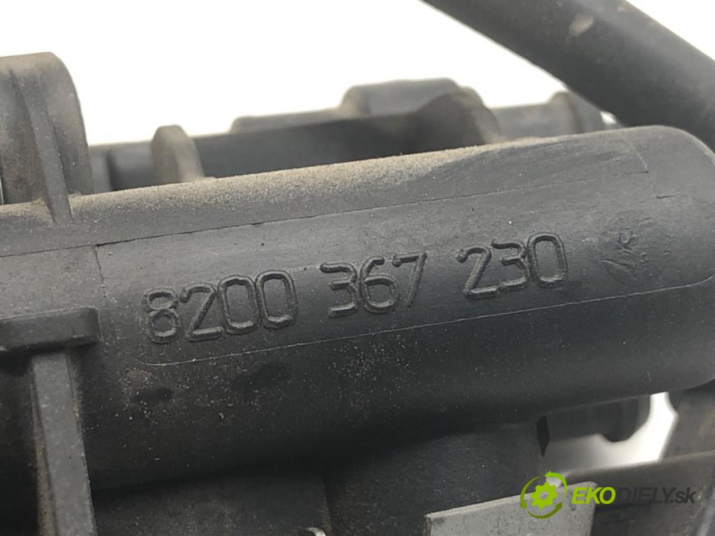 RENAULT CLIO IV liftback 2017 54 kW 1.2 16V 1149 Lišta vstrekovacia 8200292590 (Vstrekovacia lišta)