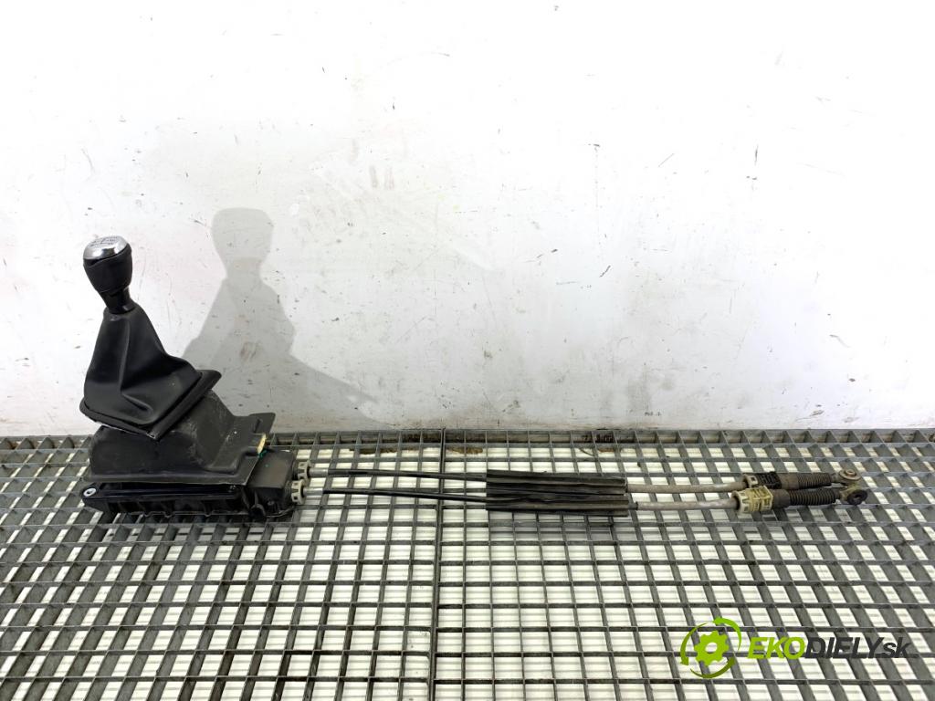 RENAULT CLIO IV liftback 2017 54 kW 1.2 16V 1149 Kulisa 349015026R (Rýchlostná páka (kulisa))