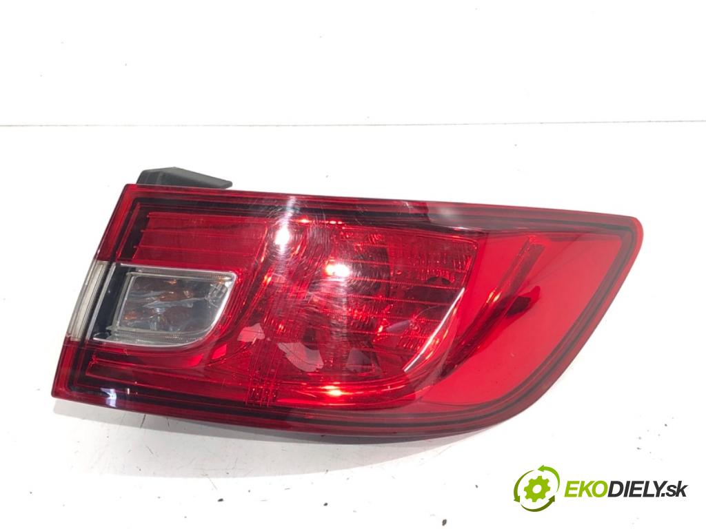 RENAULT CLIO IV liftback 2017 54 kW 1.2 16V 1149 světlo pravý zadní část 265509846R