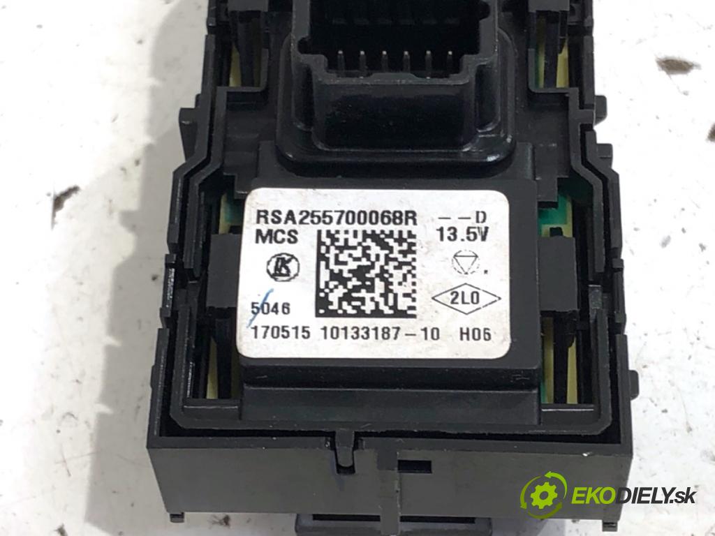 RENAULT CLIO IV liftback 2017 54 kW 1.2 16V 1149 Prepínač nastavenia spätných zrkadiel 255700068R (Prepínacie páčky pod volantom)