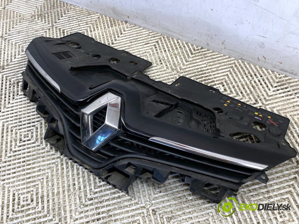 RENAULT CLIO IV liftback 2017 54 kW 1.2 16V 1149 mřížka maska  (Přední mřížka (maska chladiče))